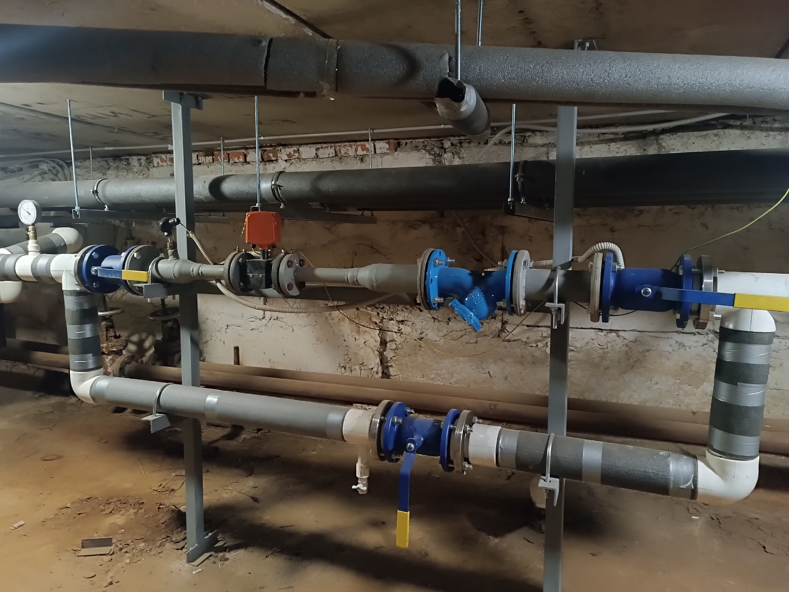 В Боровском запустили новые системы водоснабжения многоквартирных домов